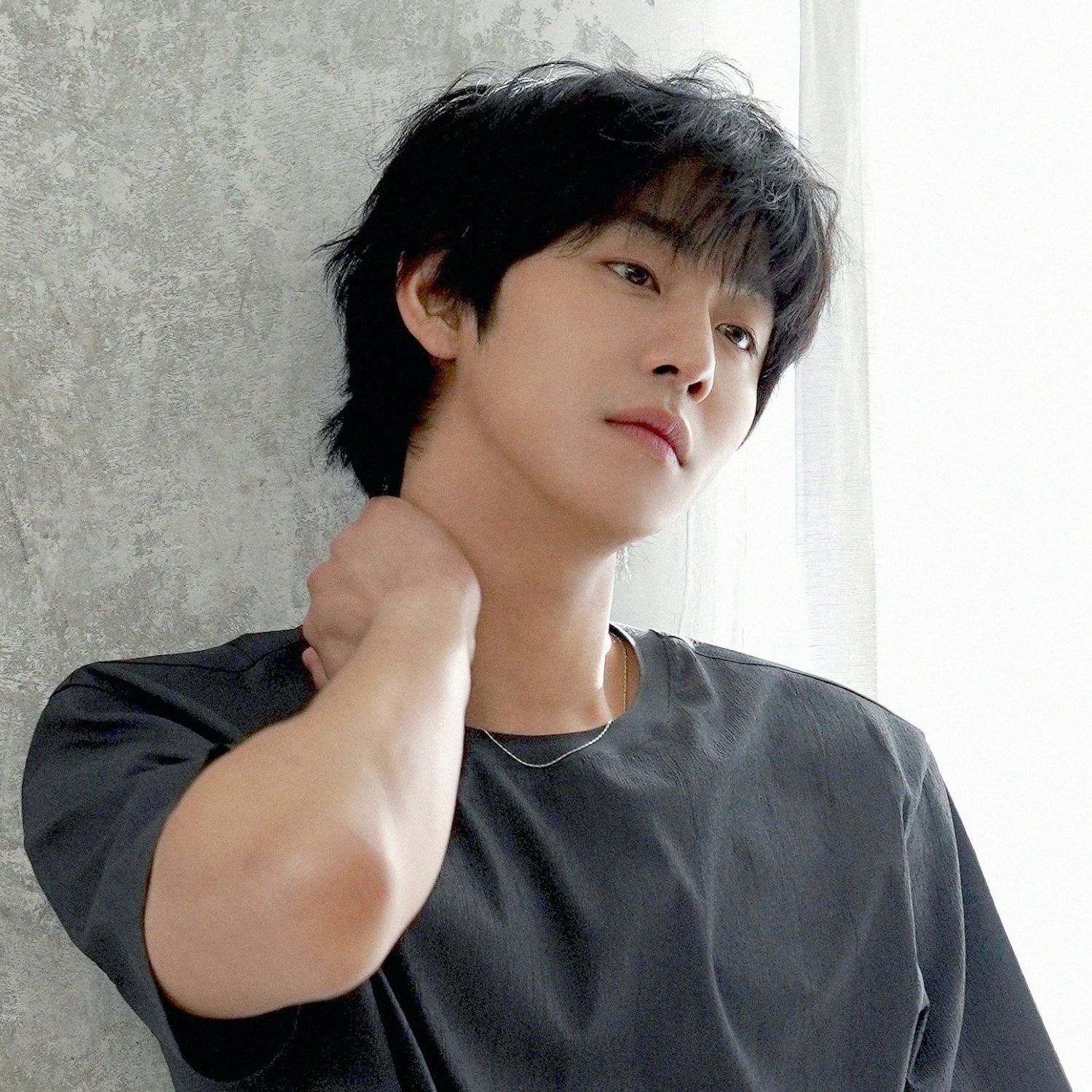 Behind-the-scenes cut of Ahn Hyoseop