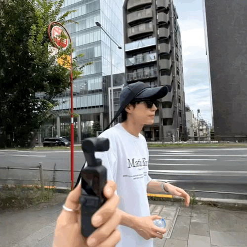 Behind-the-scenes cut of Kim Youngdae