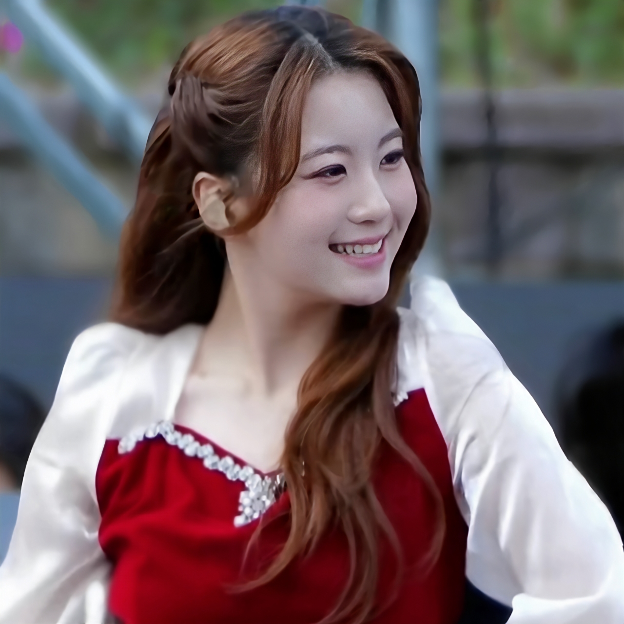 Latest photo of Oh Yujin