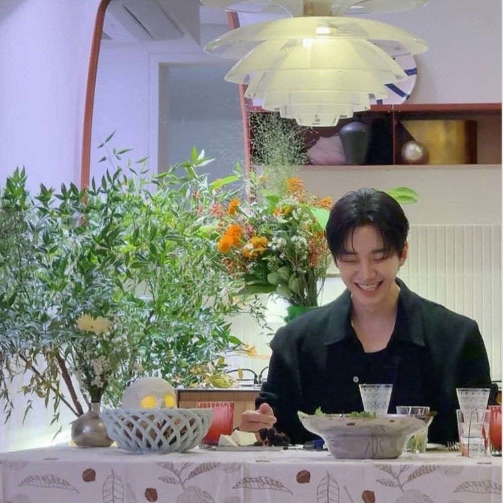 Foto kegiatan terbaru dari Lee Junho