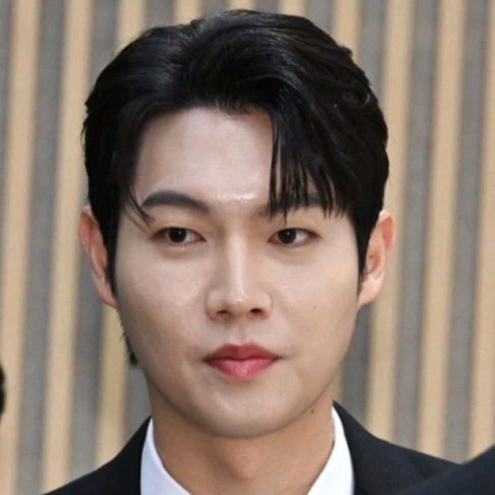 Behind-the-scenes cut of Son Taejin