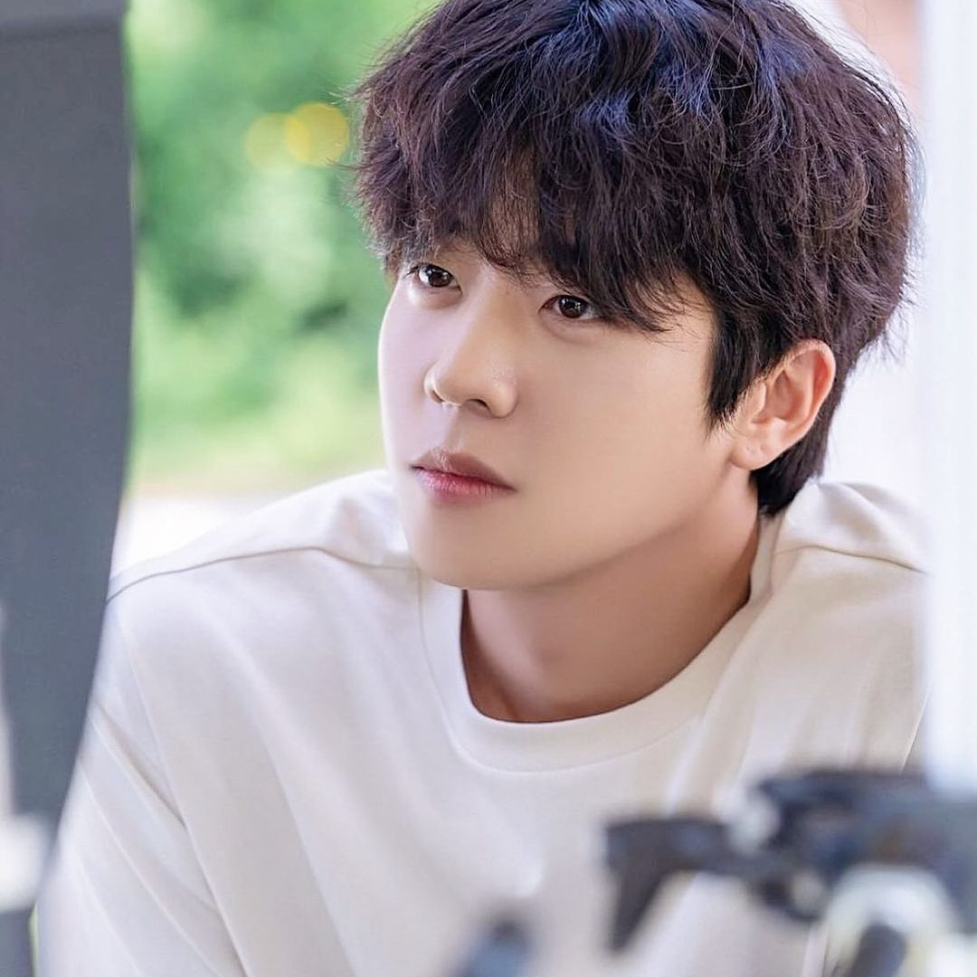 A moment captured by a fan of Chae Jonghyeop