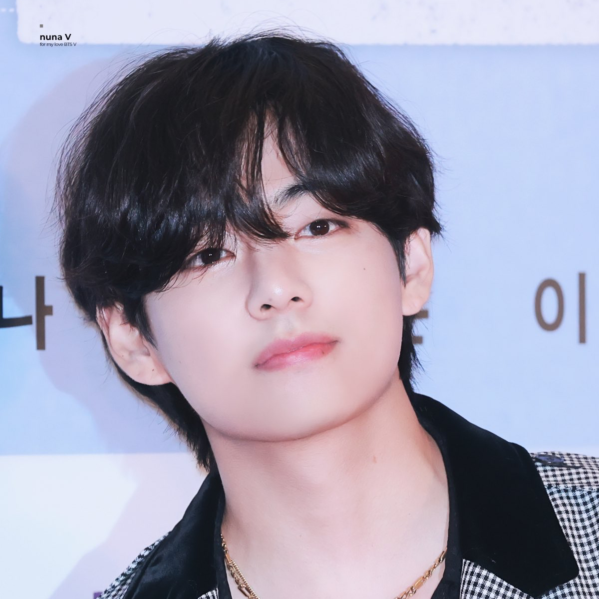 Recent activity shot of Kim Taehyung (V)