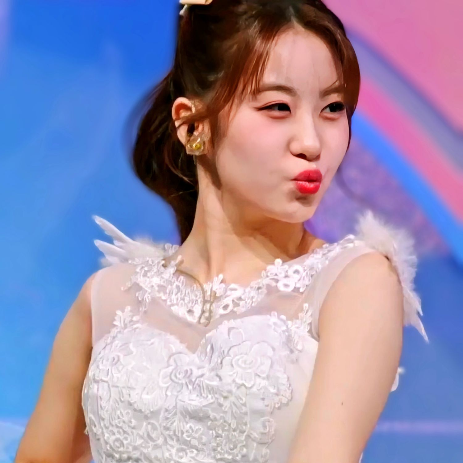 Recent activity shot of Oh Yujin
