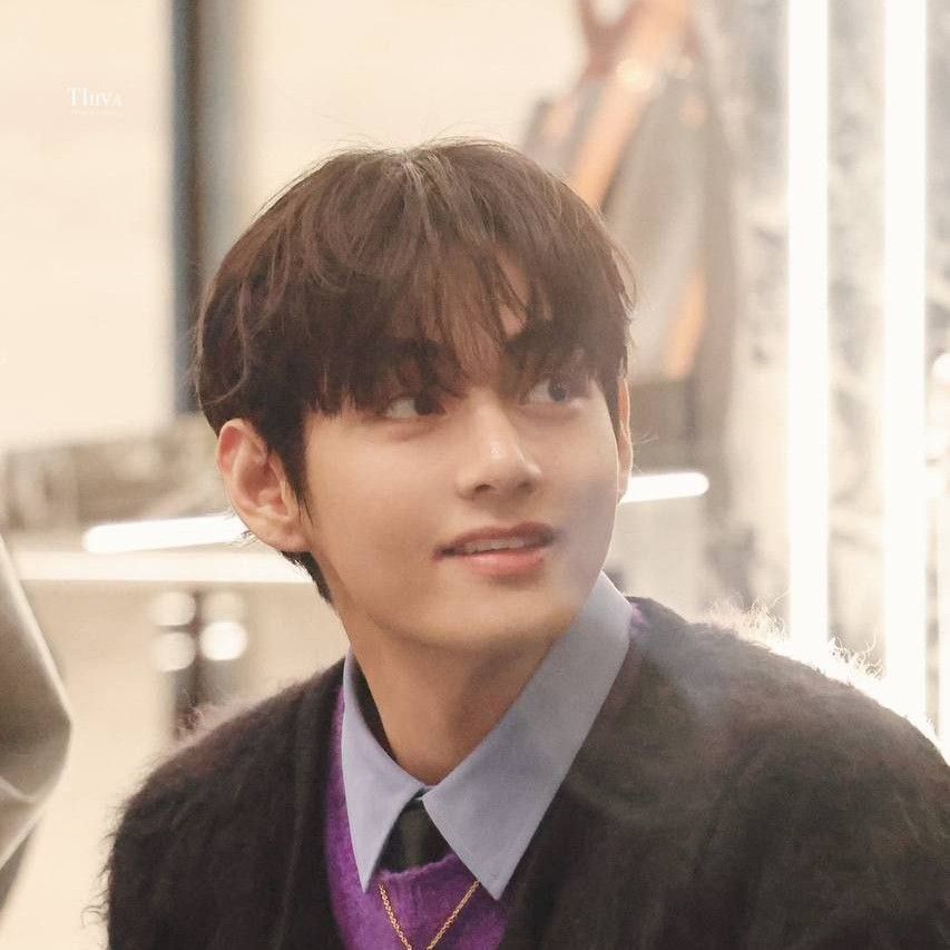 Konten selebriti populer yang sedang hangat di komunitas