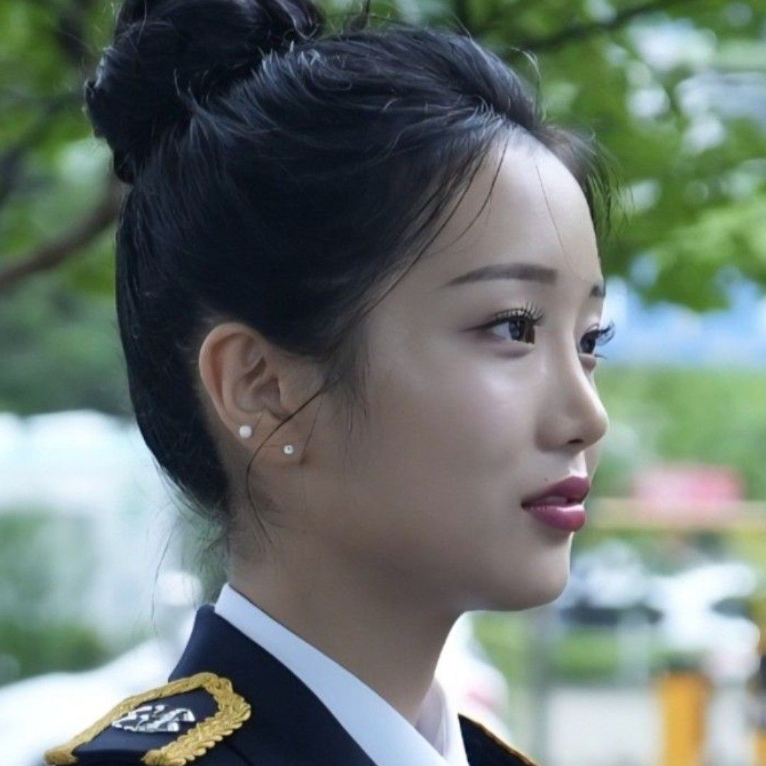 A moment captured by a fan of Kim Soyeon (2004)