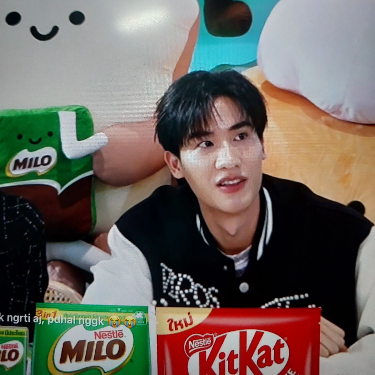 Behind-the-scenes cut of Tay Tawan Vihokratana