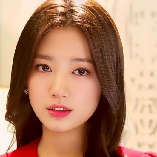 Latest photo of Park Shinhye