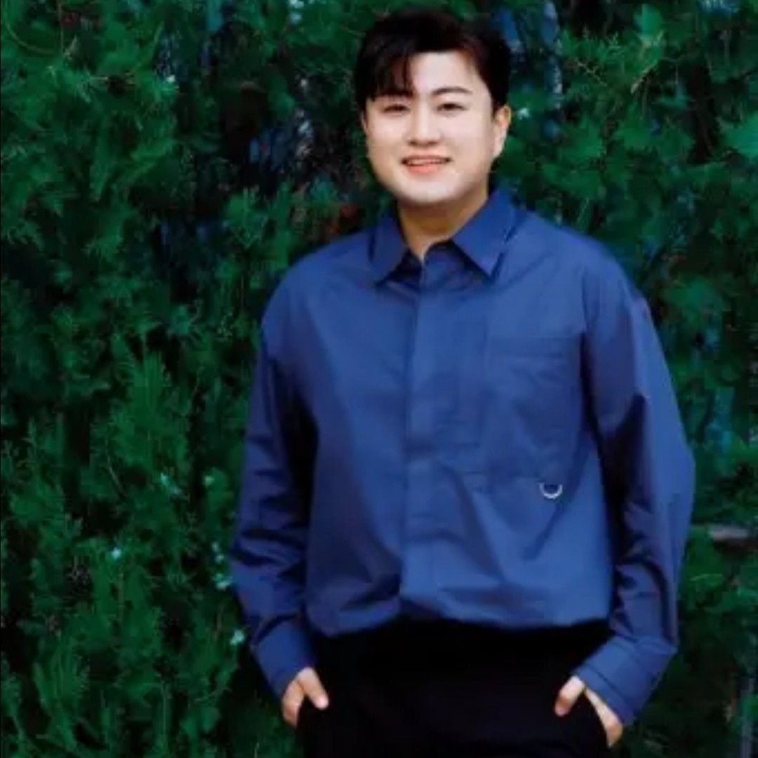 粉丝拍下的金浩中瞬间