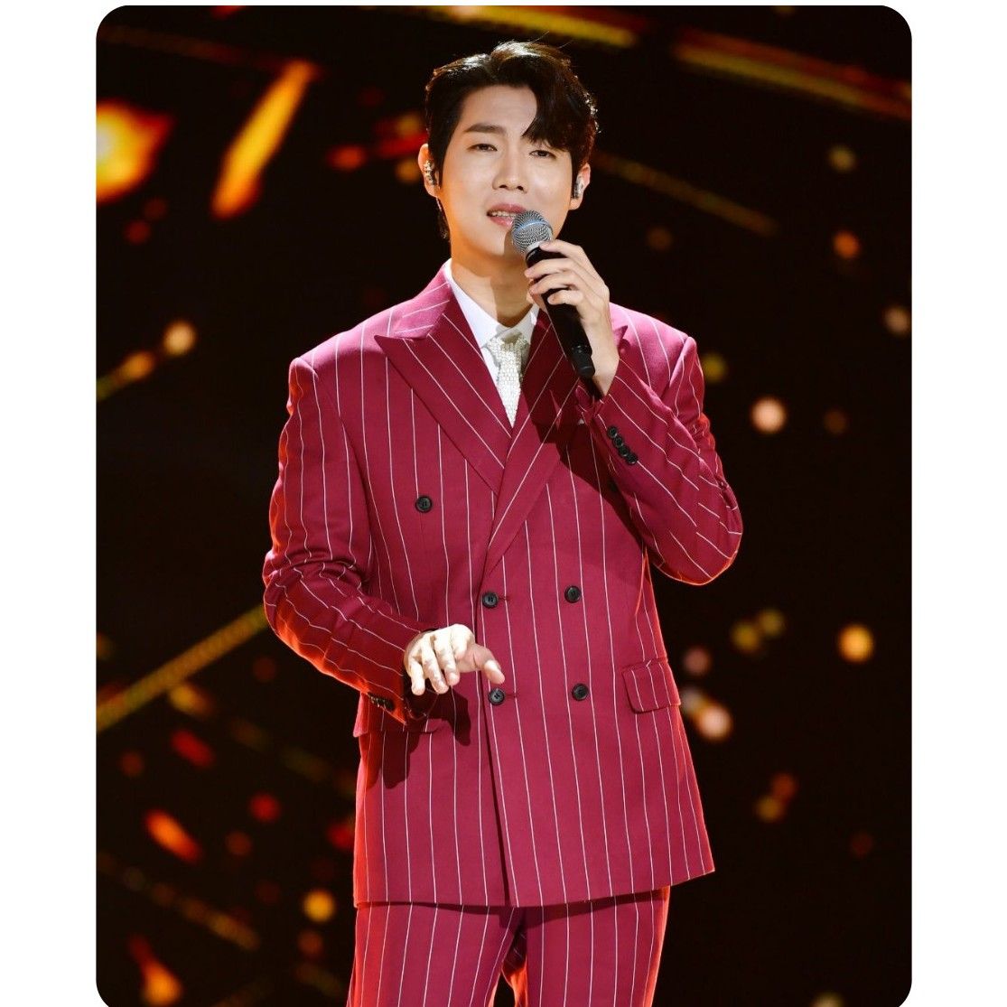 Latest photo of Son Taejin