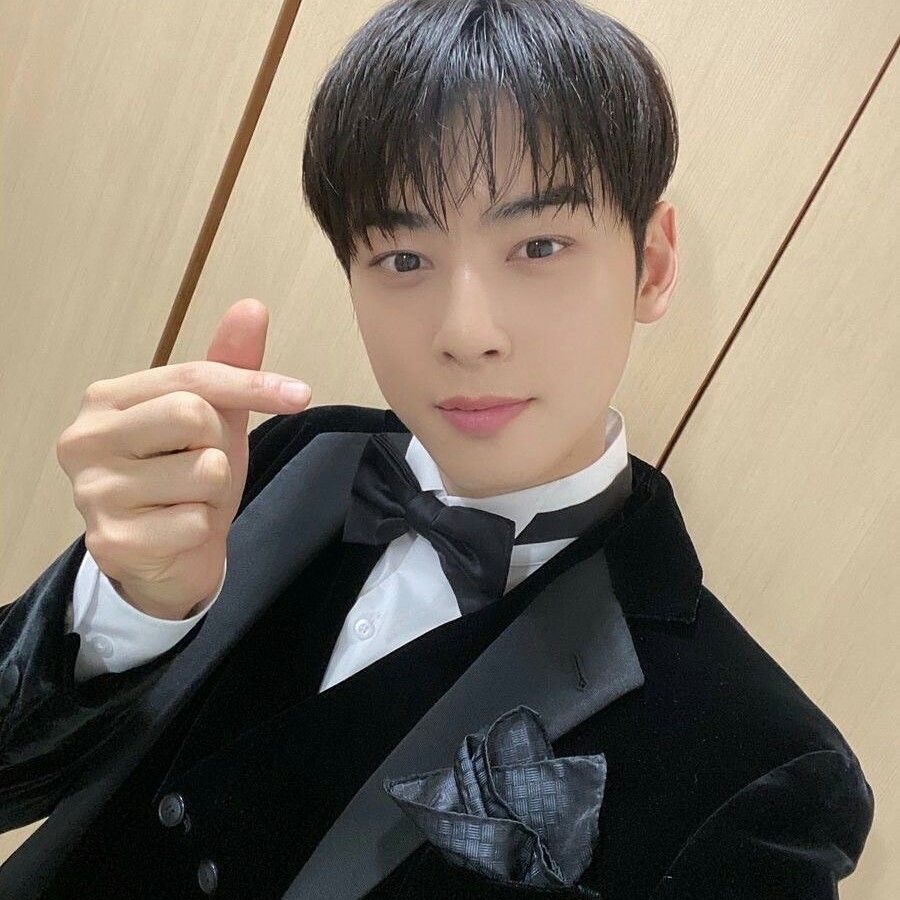 Momen yang diabadikan oleh penggemar Cha Eunwoo