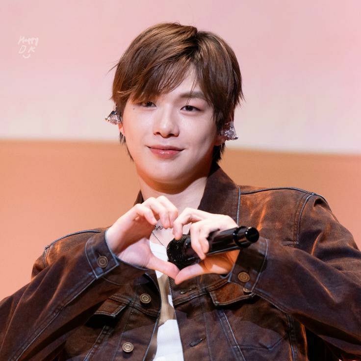 Behind-the-scenes cut of Secret Garden