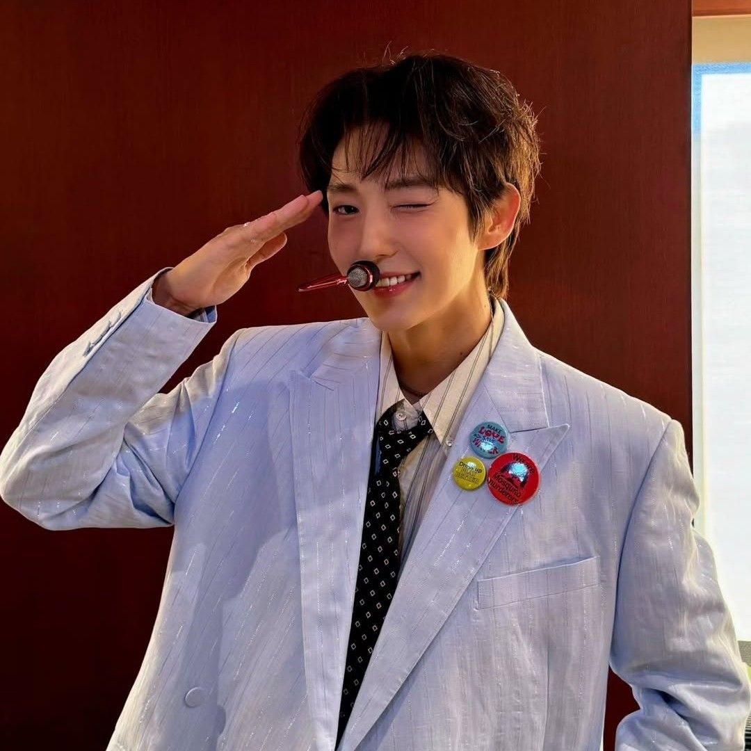 Behind-the-scenes cut of Lee Joongi