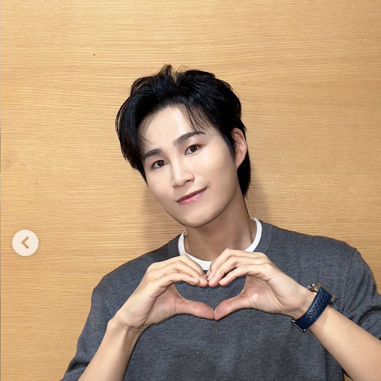 김희재의 비하인드 컷