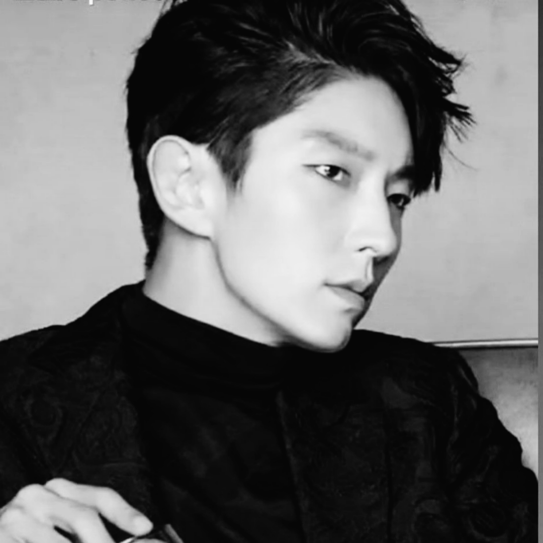 李準基的最新照片