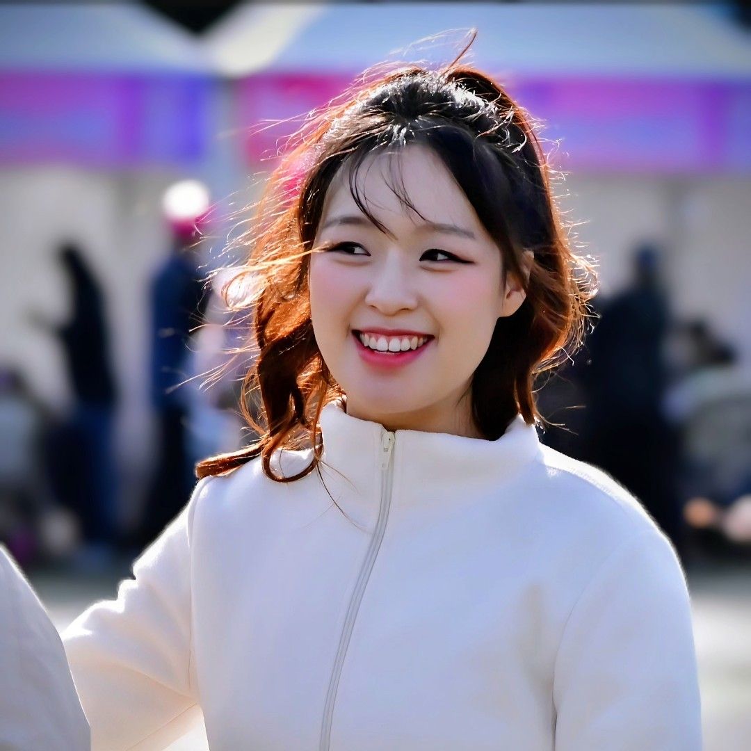 Behind-the-scenes cut of Chae Suhyeon