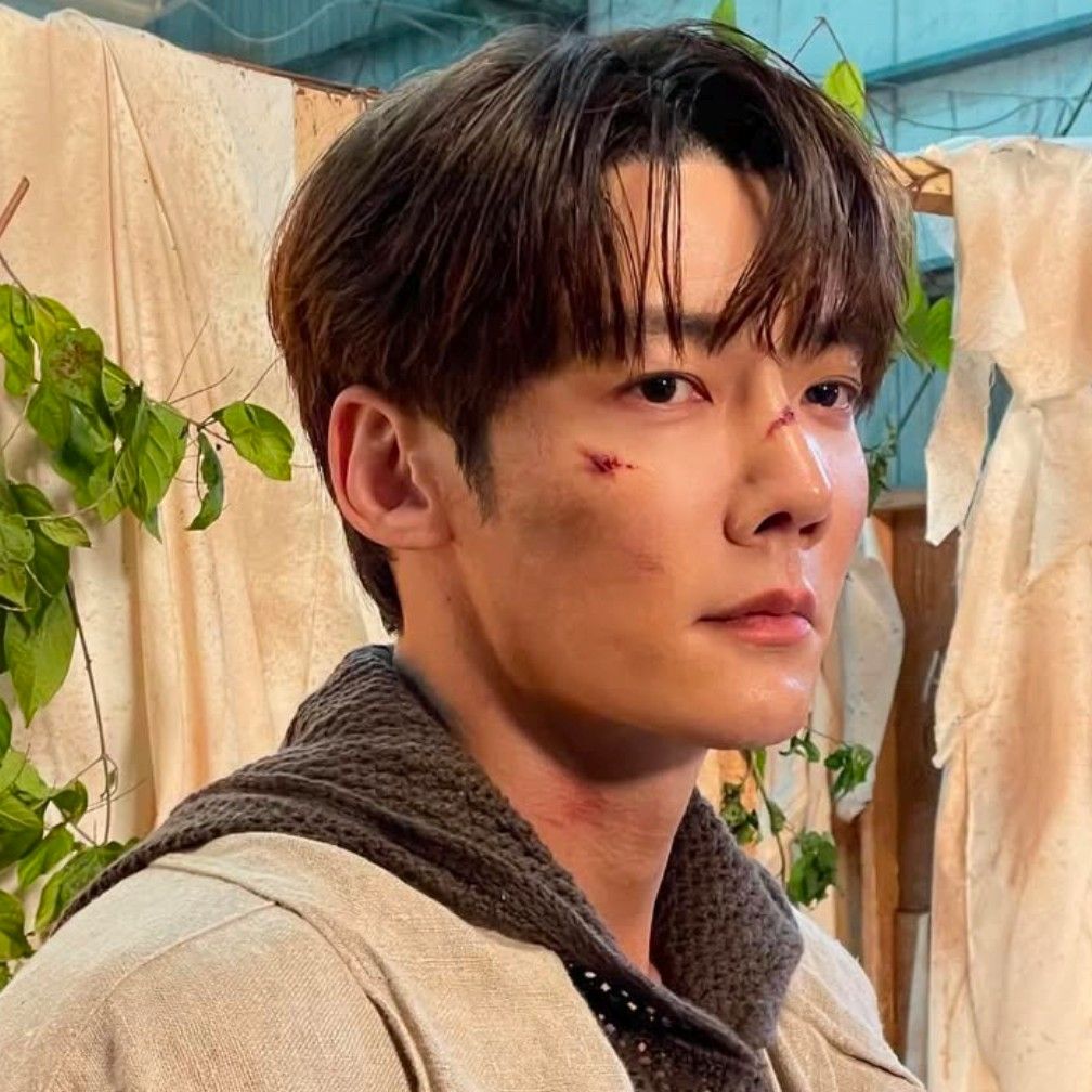 Recent activity shot of Choi Jinhyuk