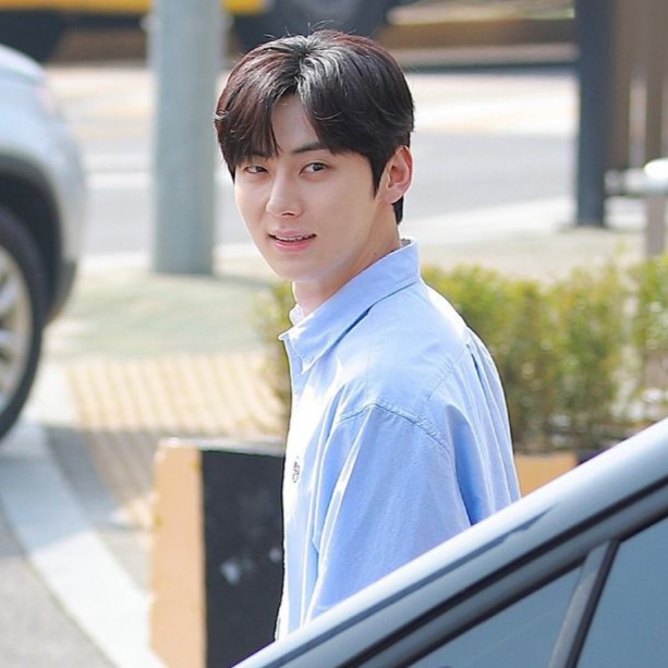 Behind-the-scenes cut of Hwang Minhyun