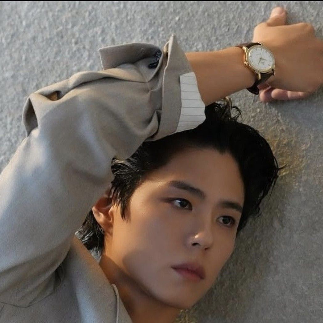 Recent activity shot of Park Bogum
