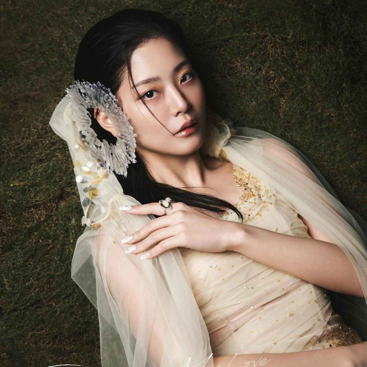 Behind-the-scenes cut of Chung Subin
