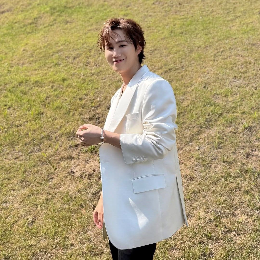 Behind-the-scenes cut of Kim Heejae