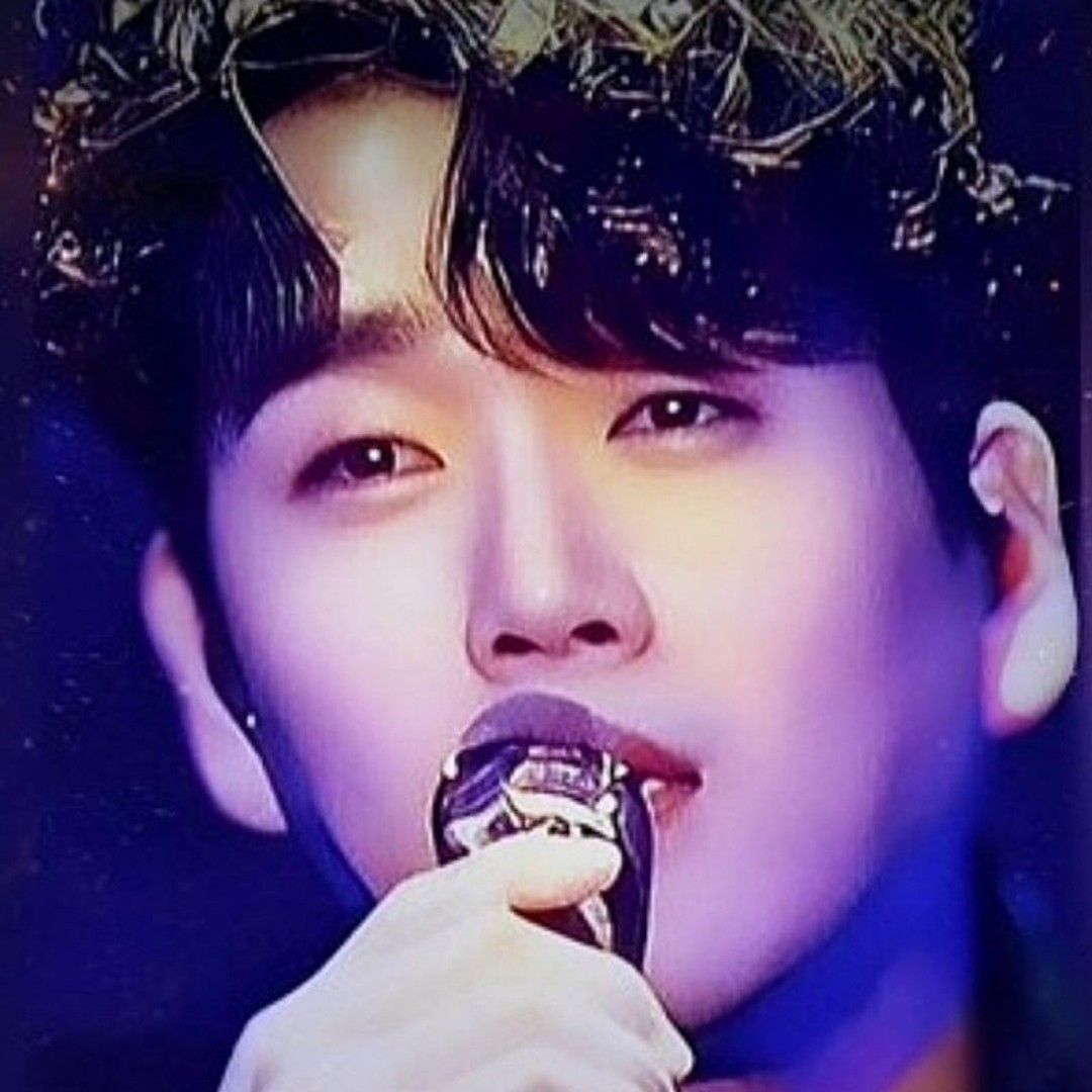 A moment captured by a fan of Hwang Youngwoong
