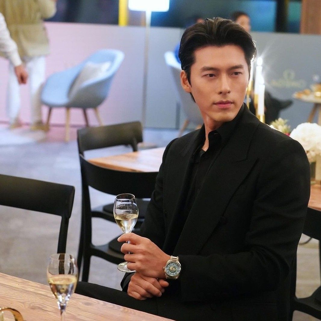Latest photo of Hyun Bin