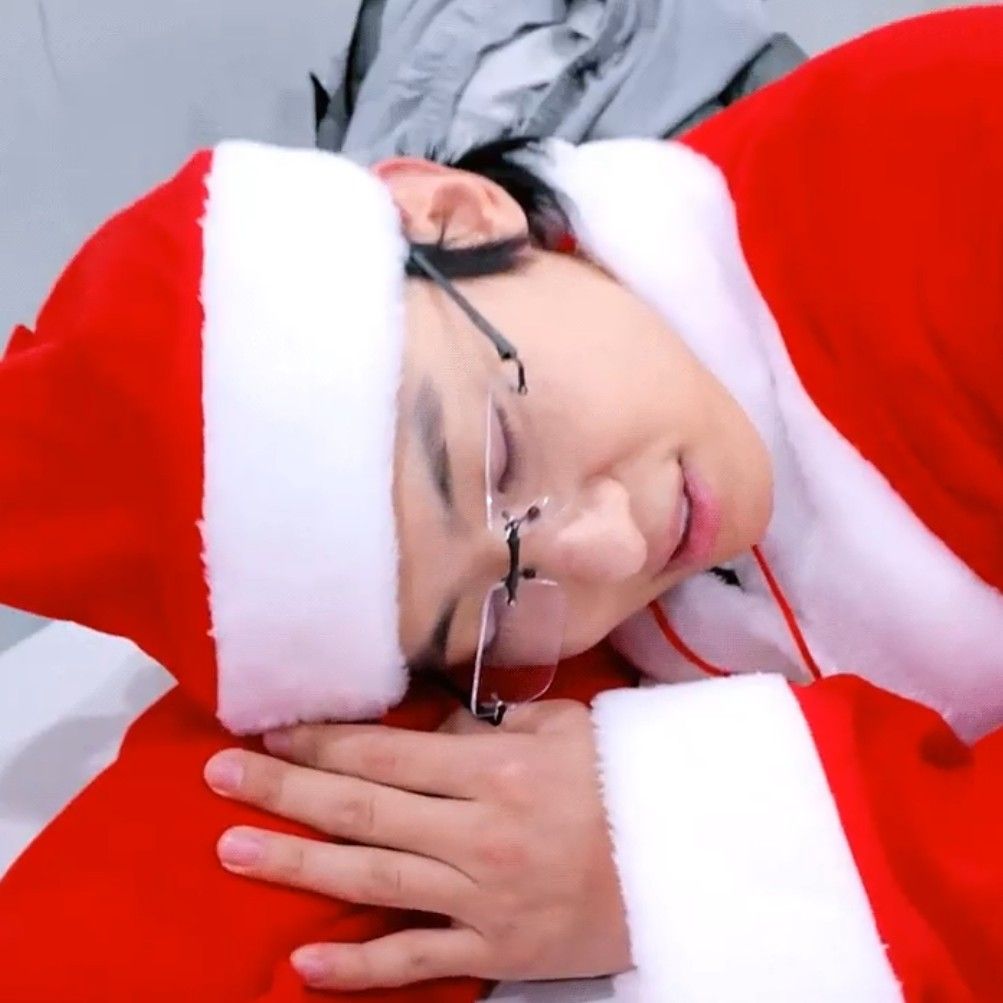 A moment captured by a fan of Dex