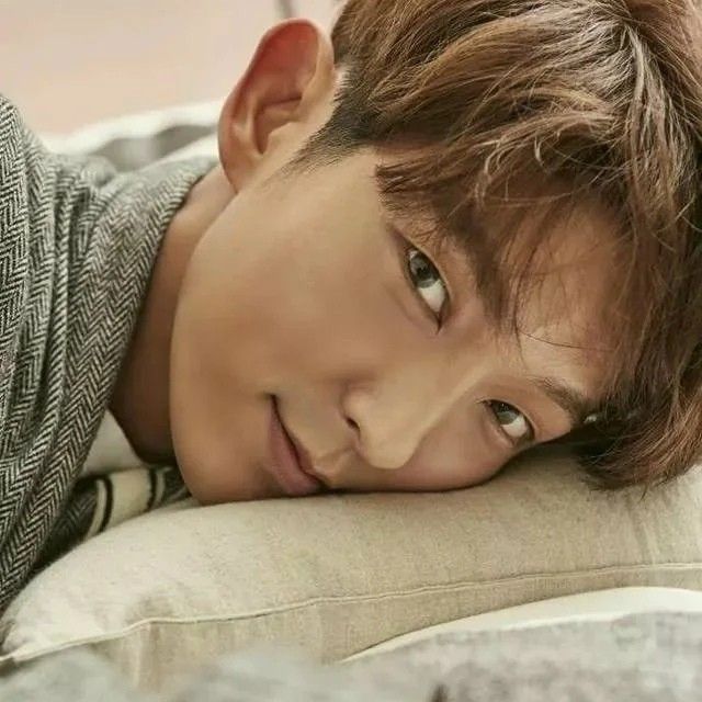 粉絲拍下的李準基瞬間