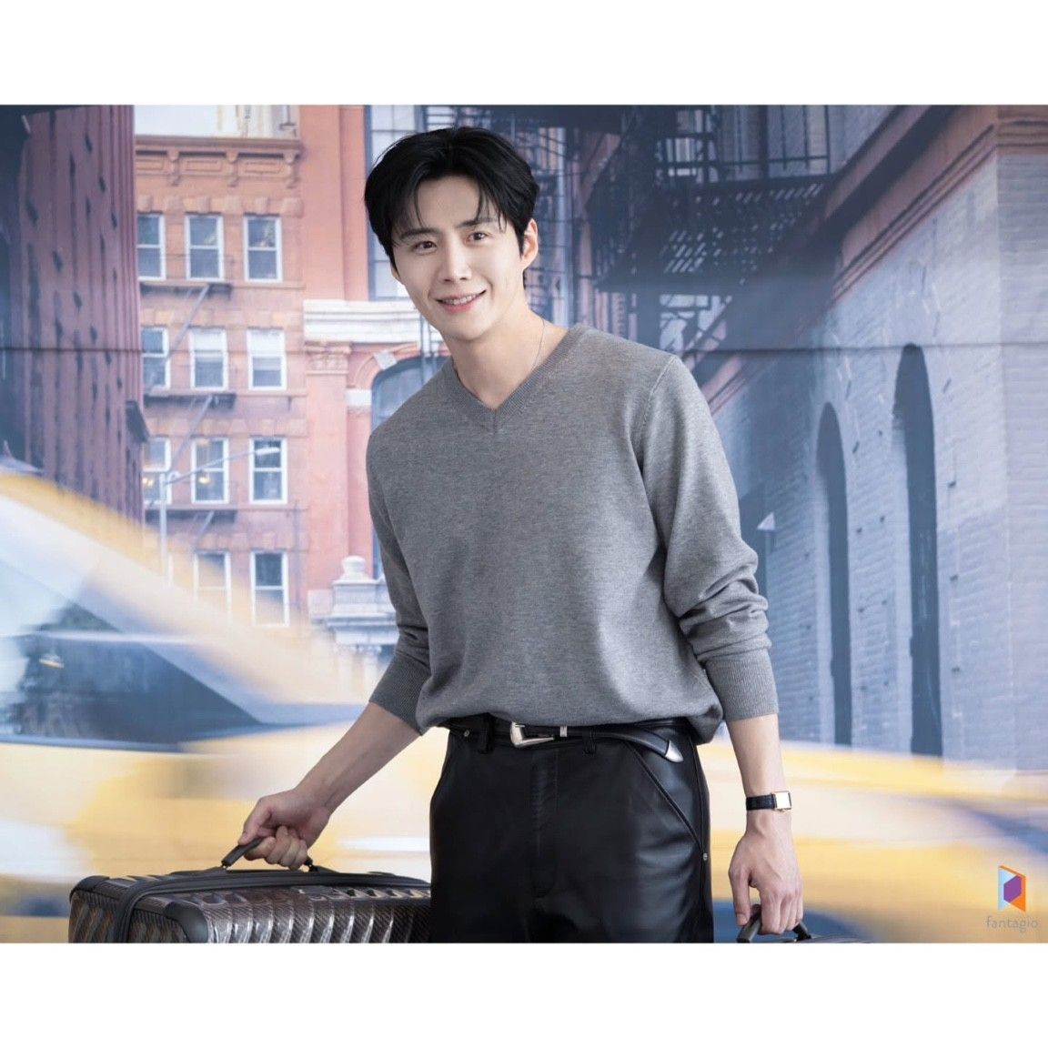 Behind-the-scenes cut of Kim Seonho