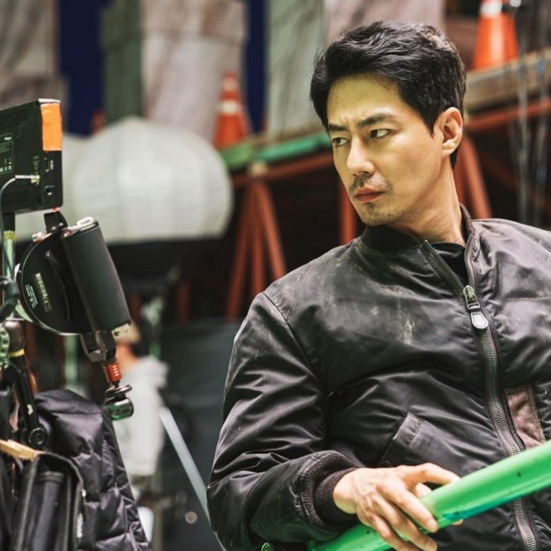 Behind-the-scenes cut of Jo Insung