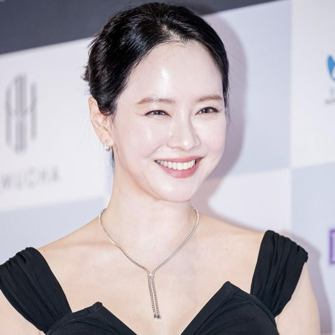 Latest photo of Song Jihyo