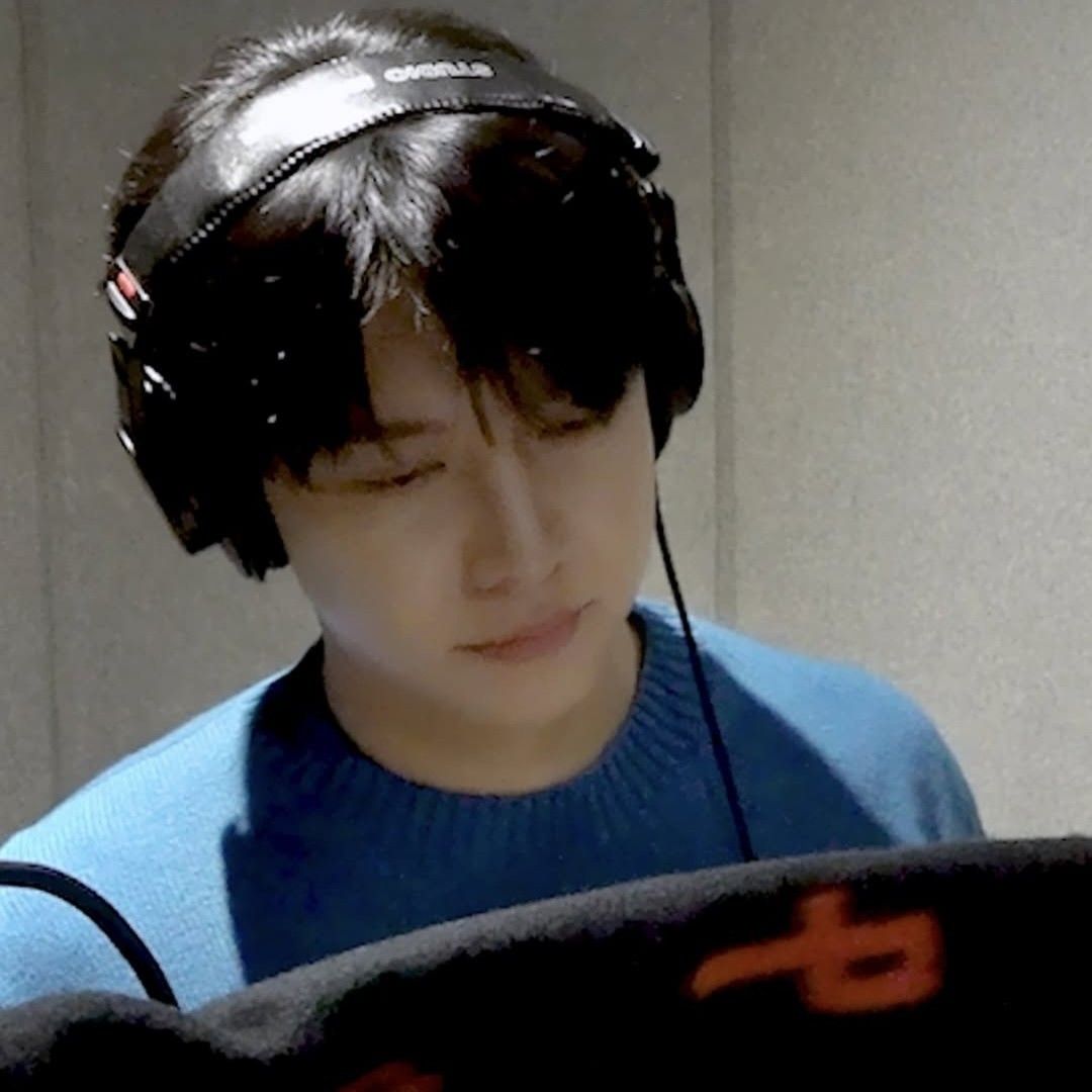 Recent activity shot of Lee Seunggi