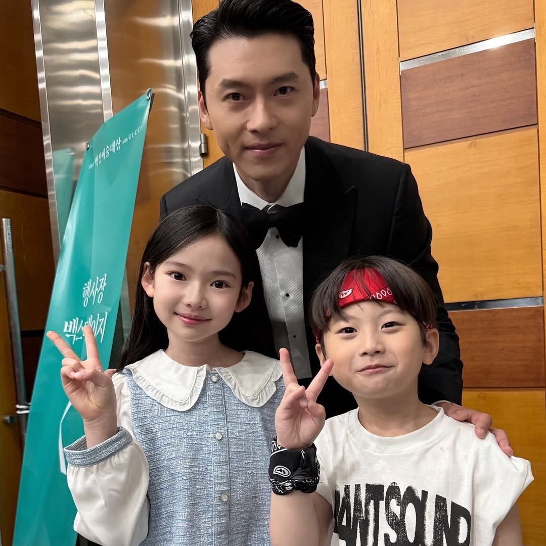 Behind-the-scenes cut of Hyun Bin