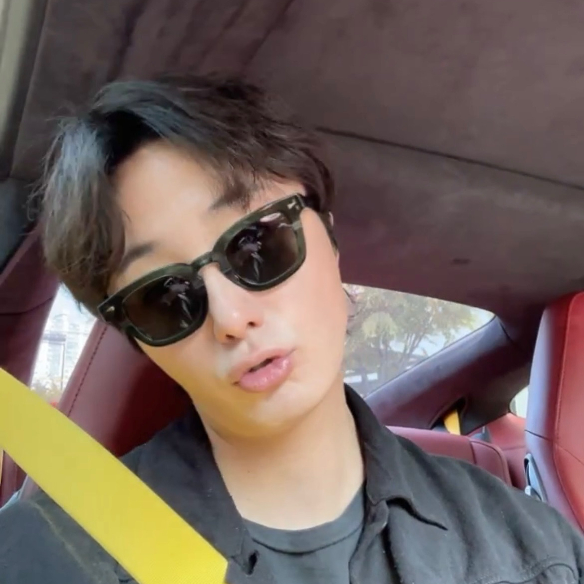 Behind-the-scenes cut of Jung Ilwoo