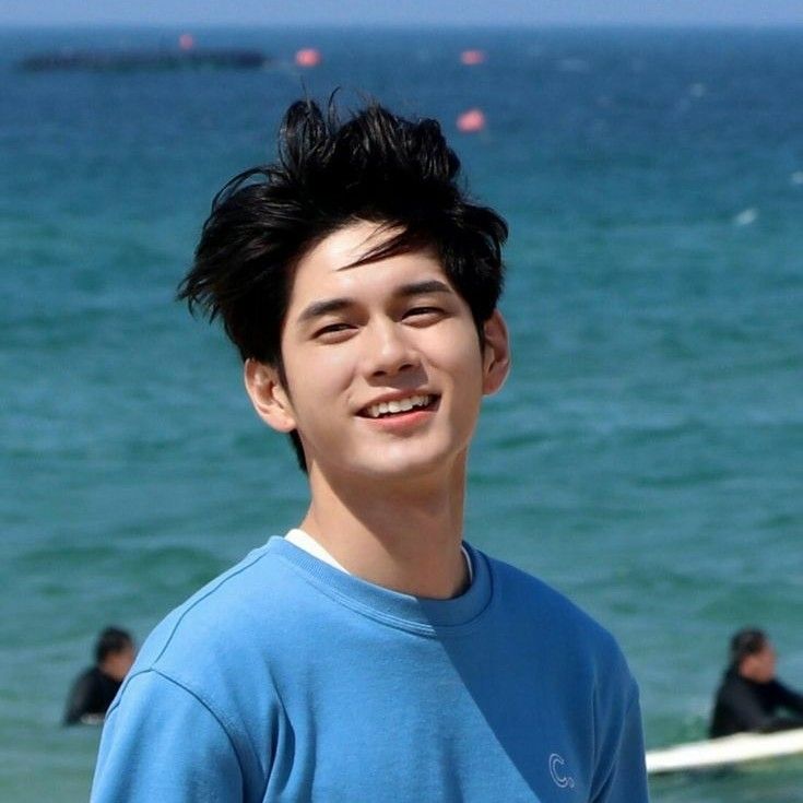 Recent activity shot of Ong Seongwu