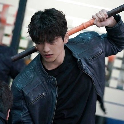 A moment captured by a fan of Seo Inguk