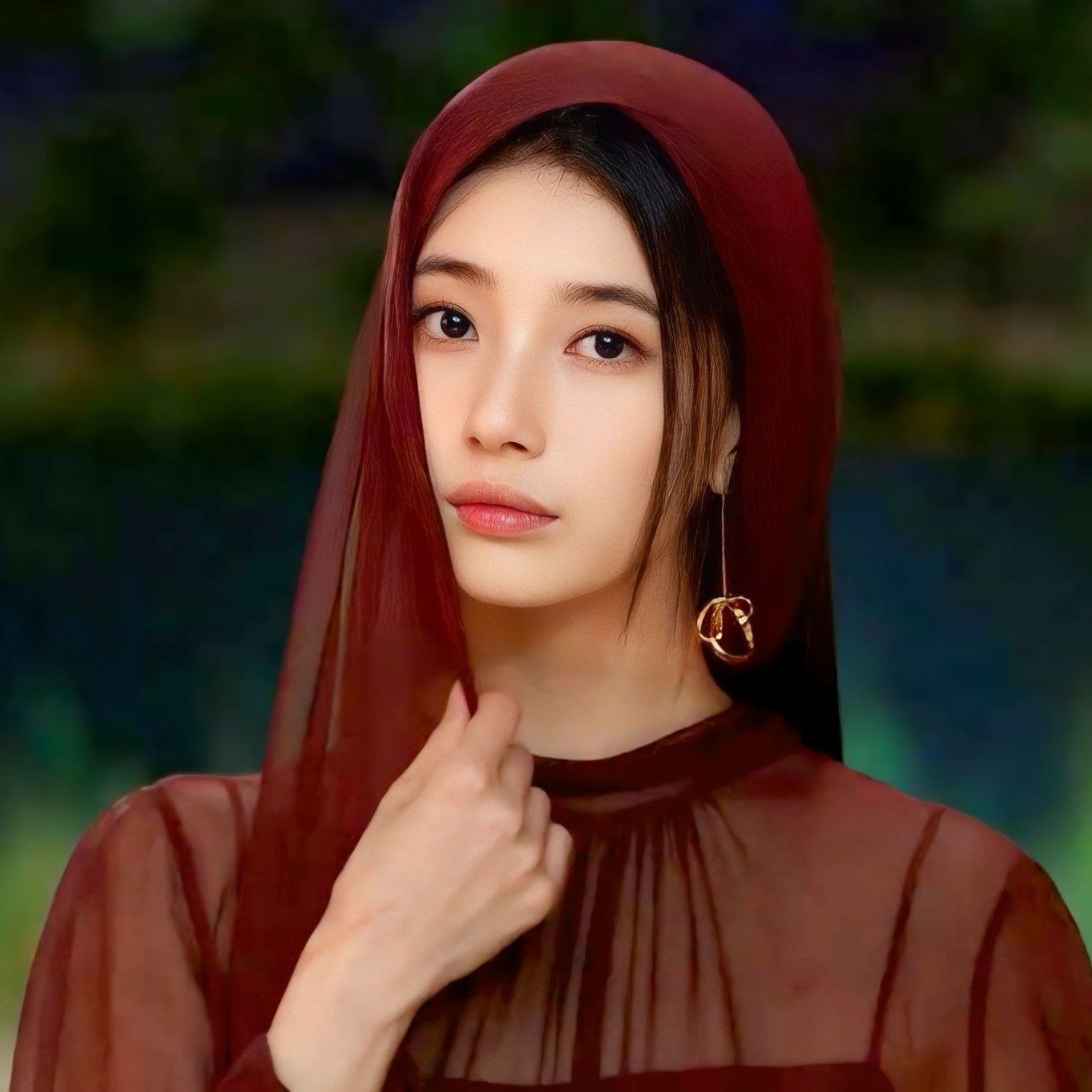 Recent activity shot of Bae Suzy