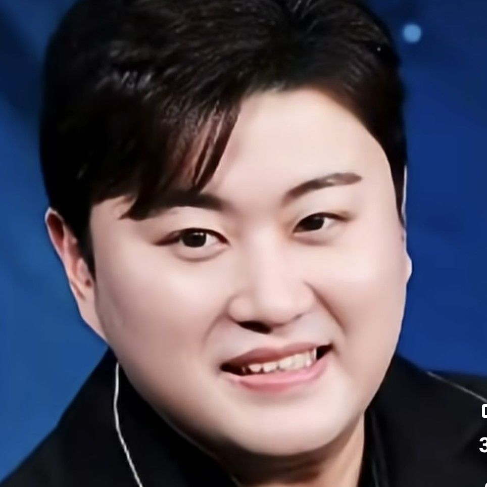 Recent activity shot of Kim Hojoong