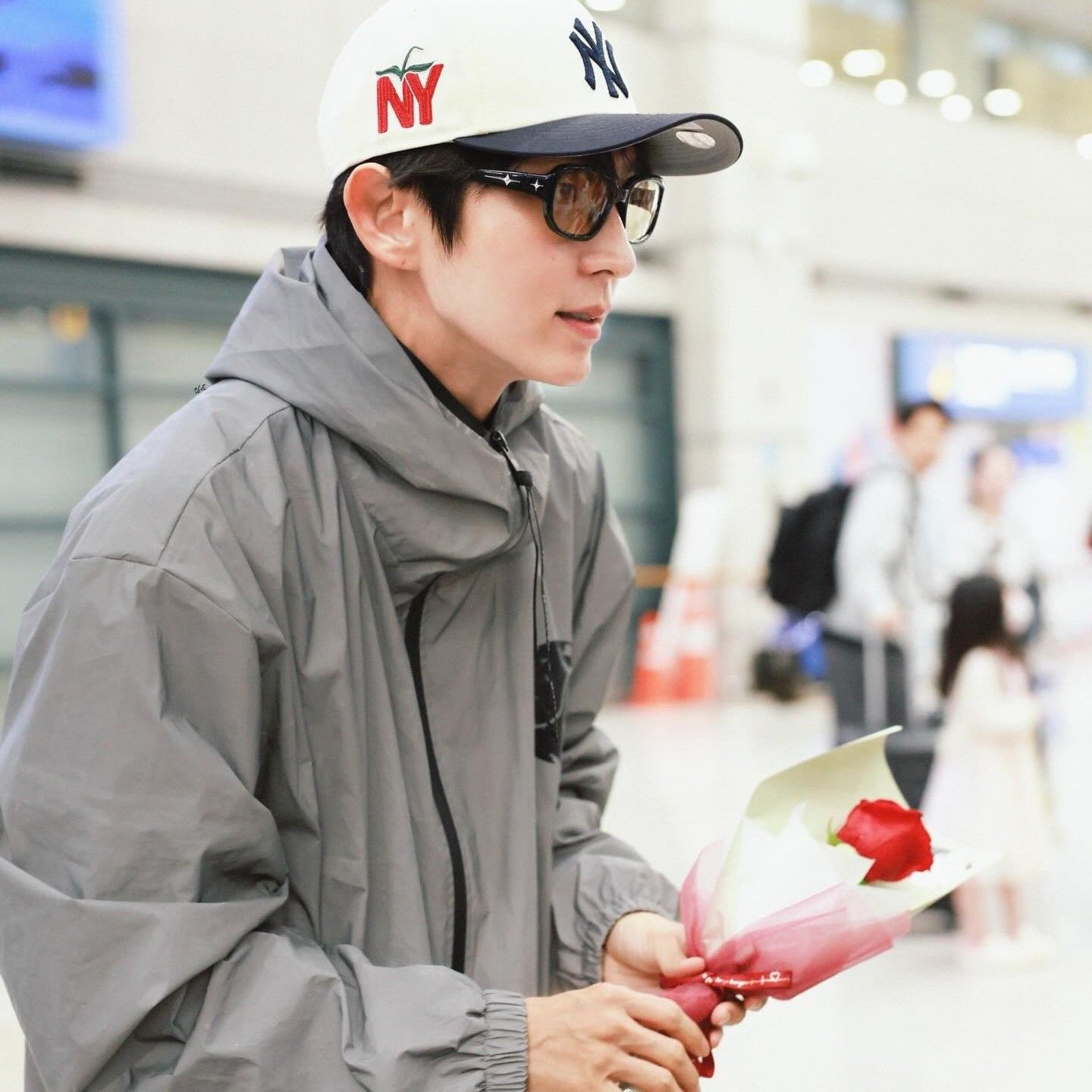 Recent activity shot of Lee Joongi