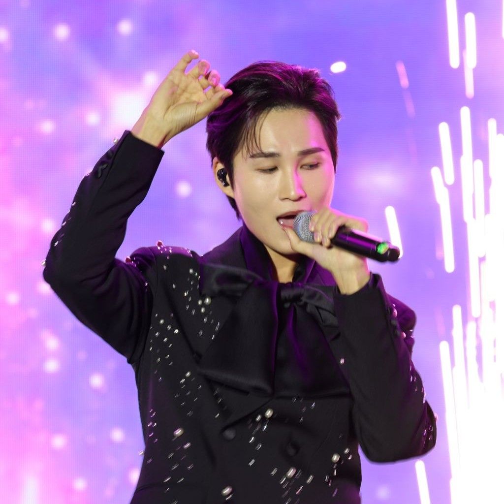 A moment captured by a fan of Kim Heejae