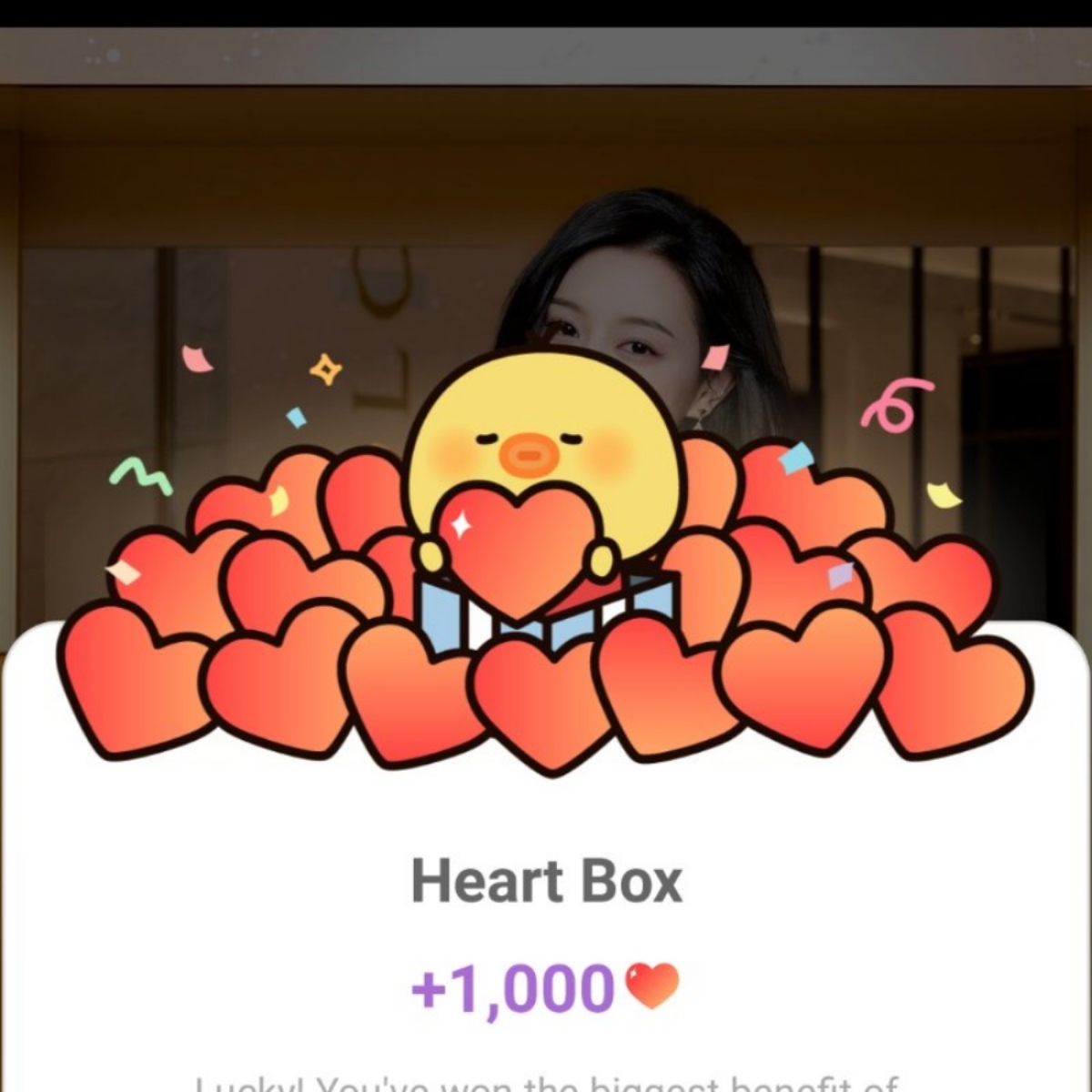 Behind-the-scenes cut of Kim Jiwon