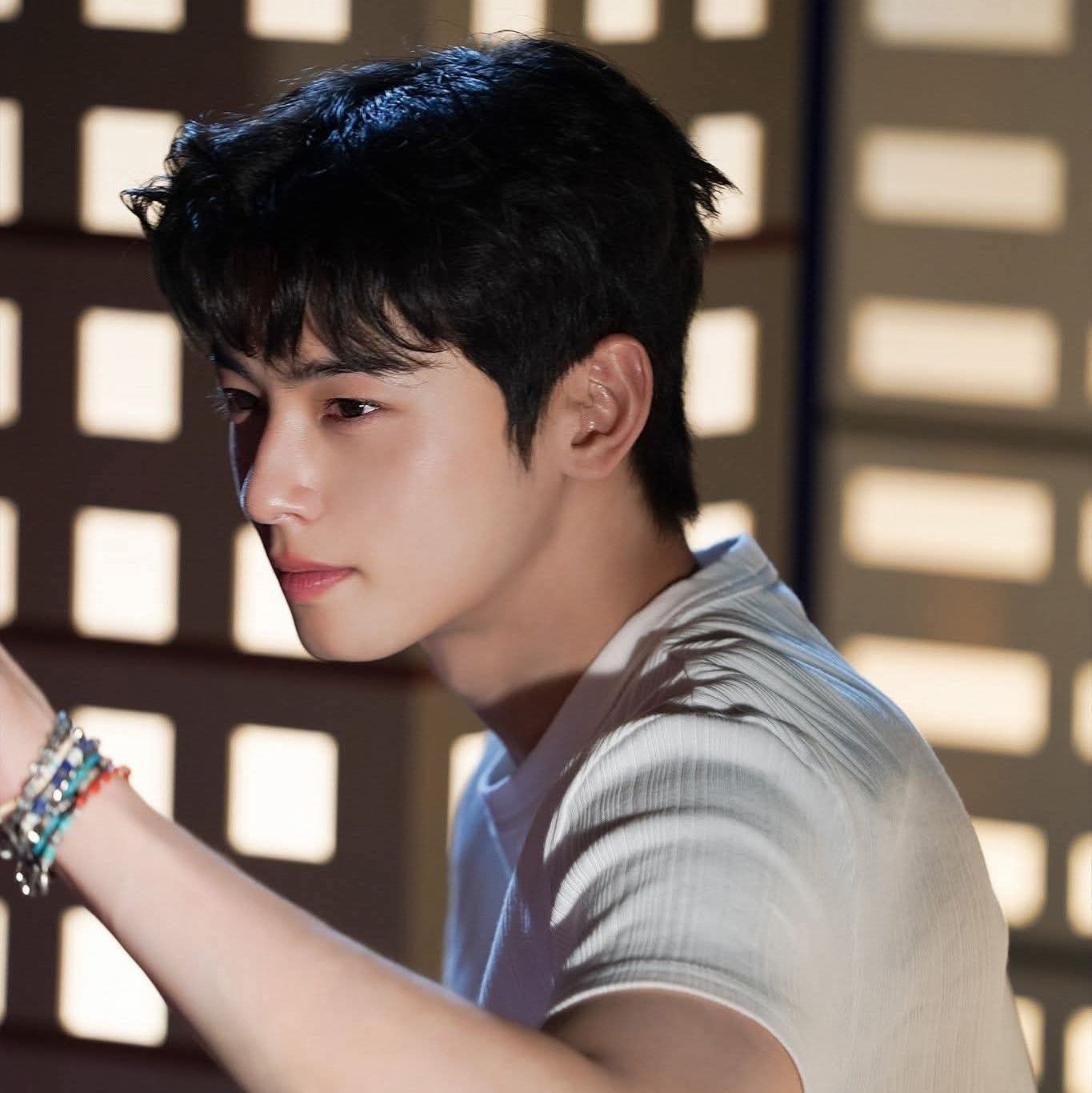 A moment captured by a fan of Cha Eunwoo