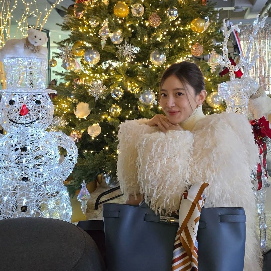 Recent activity shot of Lee Seyoung