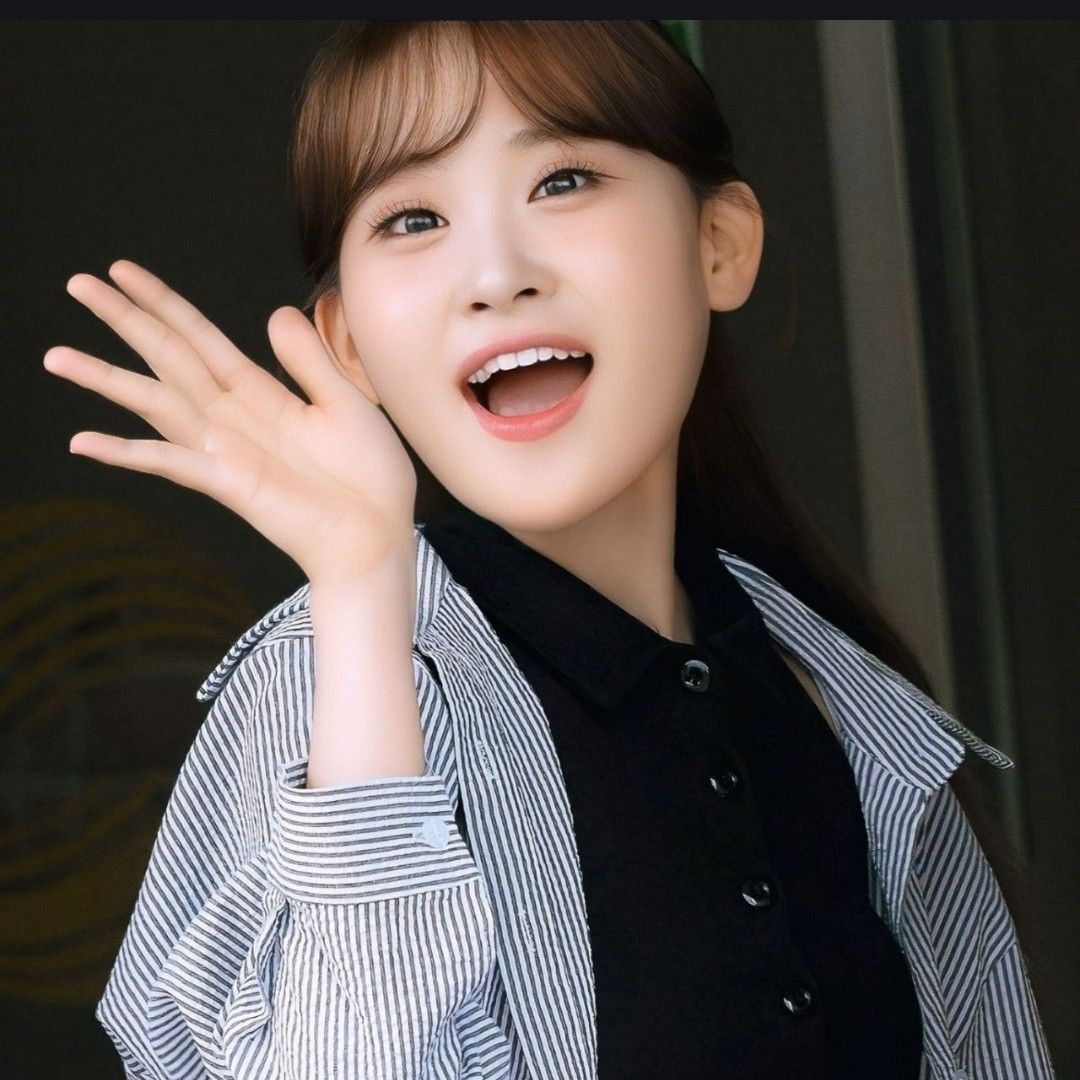 김다현의 비하인드 컷