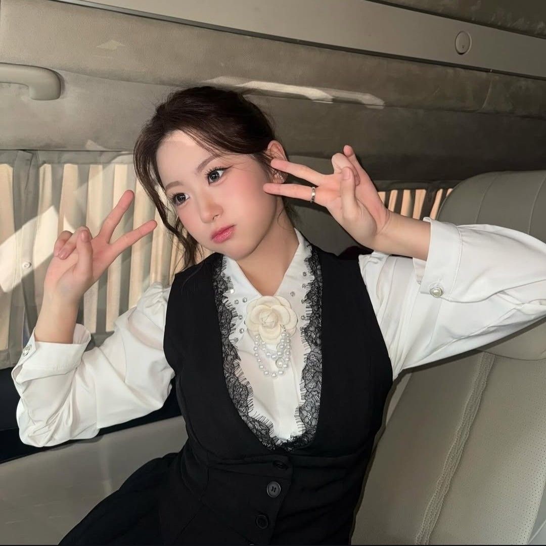 Latest photo of Oh Yujin