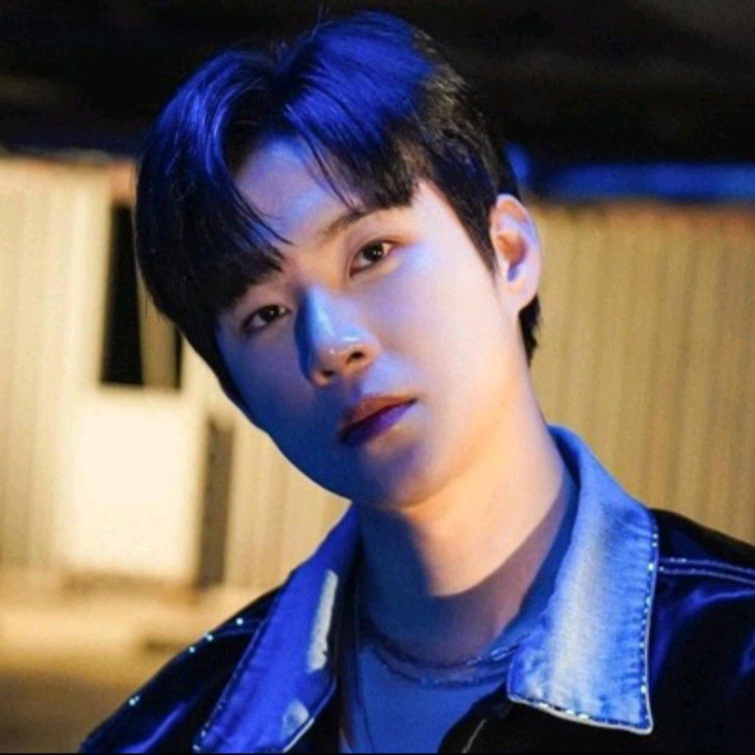 Latest photo of Choo Hyukjin