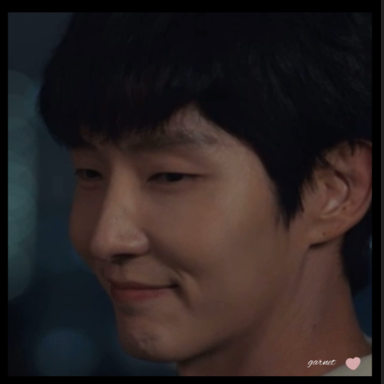 A moment captured by a fan of Lee Joongi