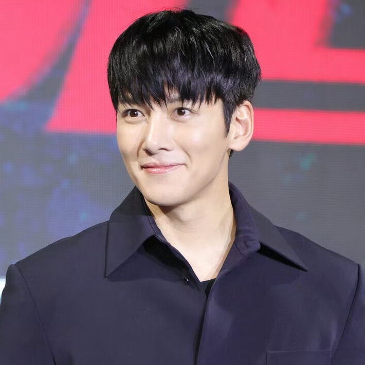 池昌旭的最新照片