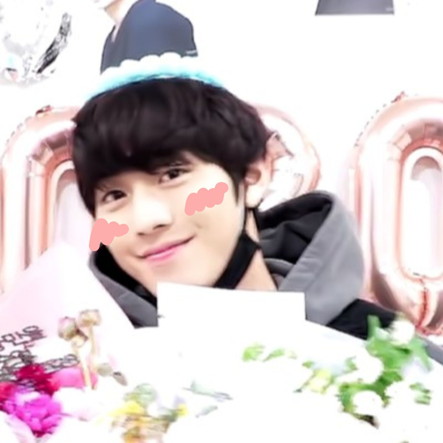 A moment captured by a fan of Ahn Hyoseop